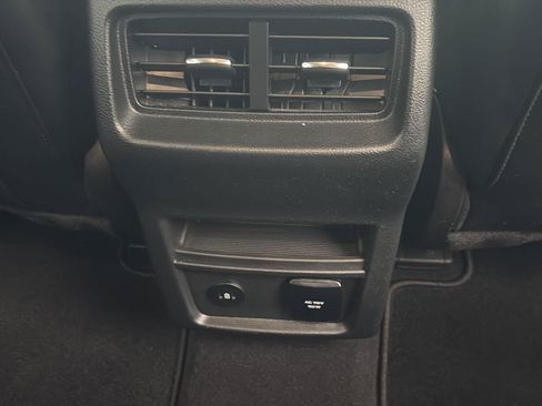 Used 2023 Ford Edge SEL w/ Convenience Package AWD/4WD image 17