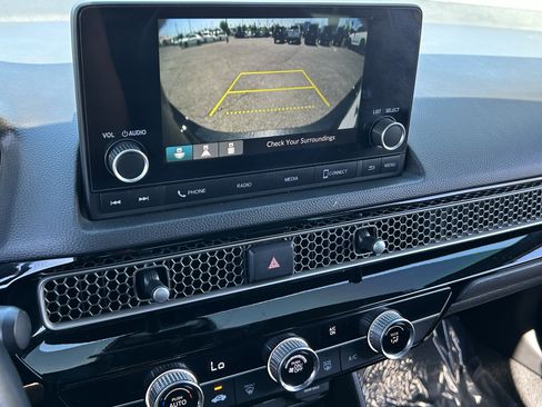 Used 2023 Honda Civic Sport image 28