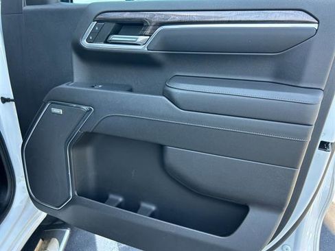 Used 2022 Chevrolet Silverado 1500 LTZ image 29