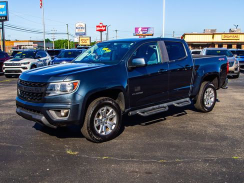 Used 2019 Chevrolet Colorado LT w/ LT Convenience Package AWD/4WD image 3