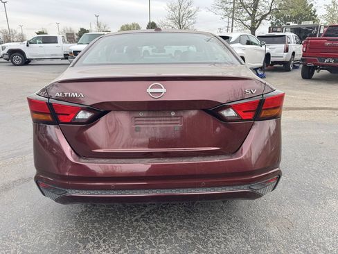 Used 2023 Nissan Altima 2.5 SV image 4