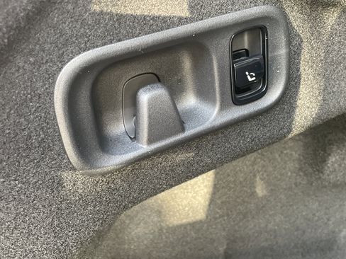 Certified 2025 Mercedes-Benz C 300 Sedan image 11