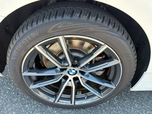 Used 2019 BMW 330i xDrive Sedan w/ Convenience Package AWD/4WD image 27