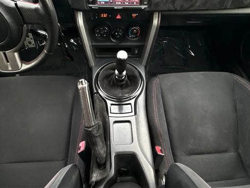 Used 2014 Scion FR-S RWD image 30