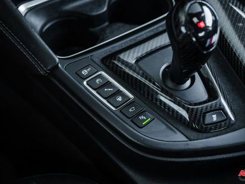 Used 2015 BMW M4 Coupe image 19