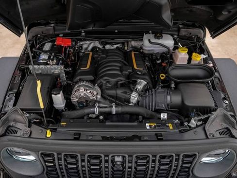 Used 2024 Jeep Wrangler Unlimited Rubicon 392 image 6