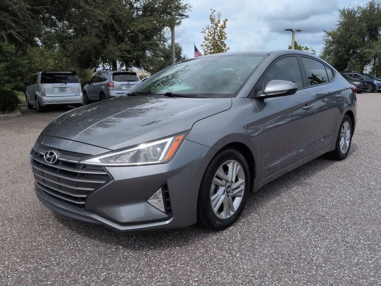 Used 2019 Hyundai Elantra SEL w/ Cargo Package FWD image 2