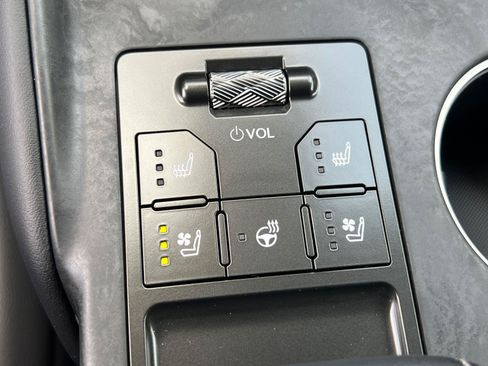Used 2026 Lexus IS 350 F Sport RWD image 22