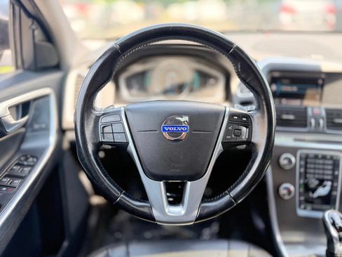 Used 2015 Volvo XC60 T6 Platinum AWD/4WD image 14