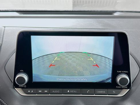 Used 2024 Nissan Sentra SV image 22