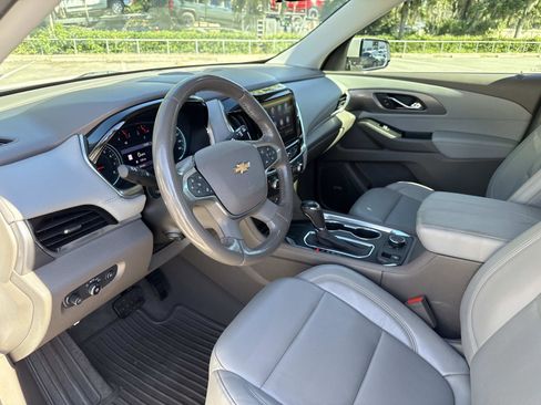 Used 2020 Chevrolet Traverse Premier image 21