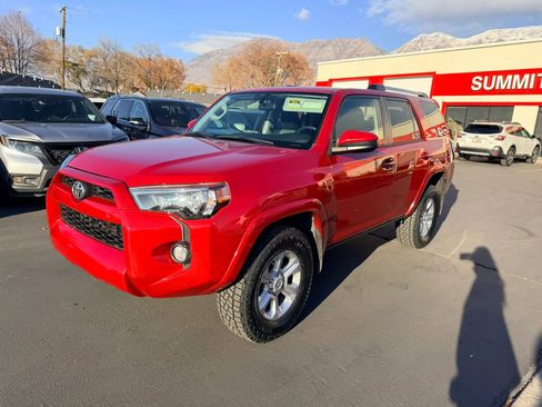 Used 2019 Toyota 4Runner SR5 image 8