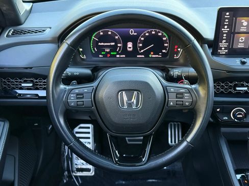 Used 2023 Honda Accord Sport image 17