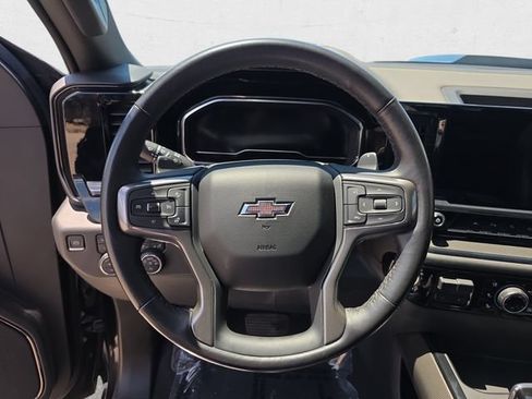 Used 2022 Chevrolet Silverado 1500 ZR2 w/ Technology Package AWD/4WD image 17