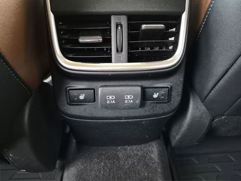Used 2021 Subaru Outback Touring XT image 27