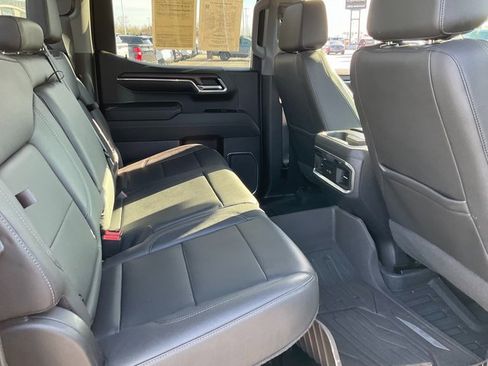 Used 2023 GMC Sierra 1500 SLT w/ SLT Premium Package image 17