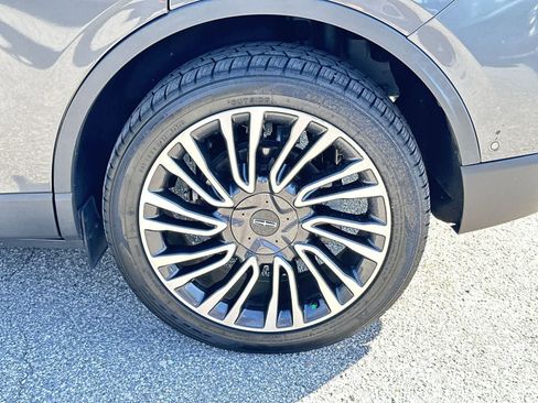 Used 2021 Lincoln Corsair Reserve w/ Equipment Group 201A FWD image 12