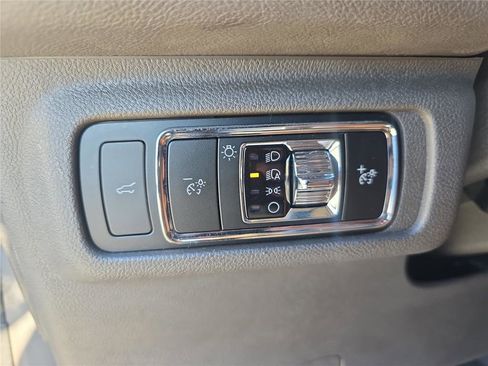 Used 2023 Lincoln Corsair FWD image 22