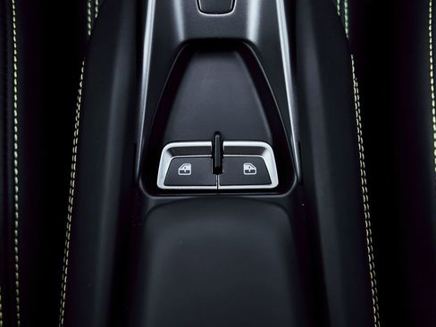 Used 2021 Ferrari F8 Tributo image 65