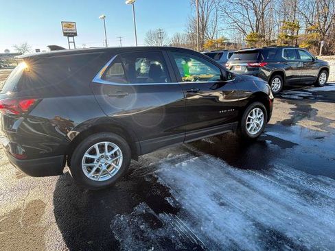 Used 2023 Chevrolet Equinox LT image 4