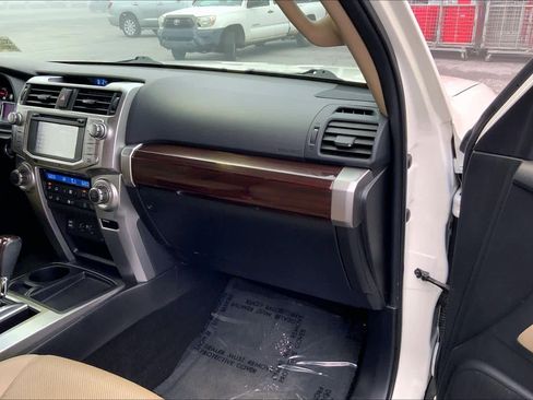 Used 2016 Toyota 4Runner Limited image 18