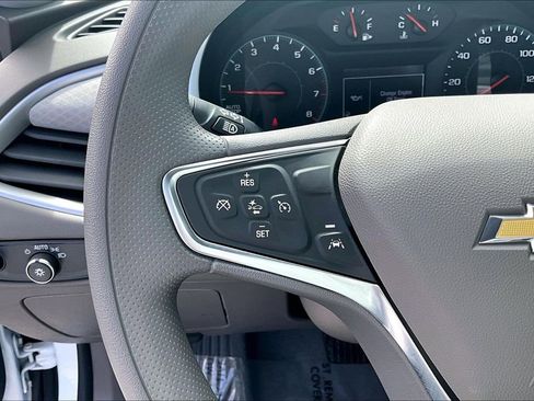 Used 2024 Chevrolet Malibu LS image 11