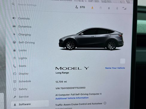 Used 2026 Tesla Model Y 2WD image 8