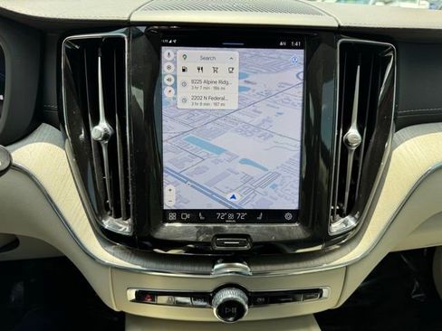 Used 2024 Volvo XC60 B5 Ultimate image 30