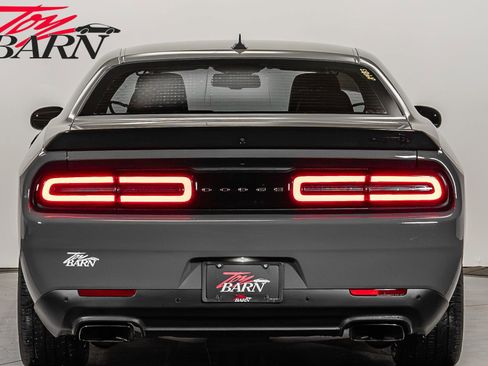 Used 2023 Dodge Challenger SRT Hellcat image 4