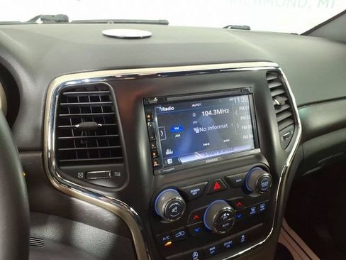 Used 2016 Jeep Grand Cherokee Laredo AWD/4WD image 20