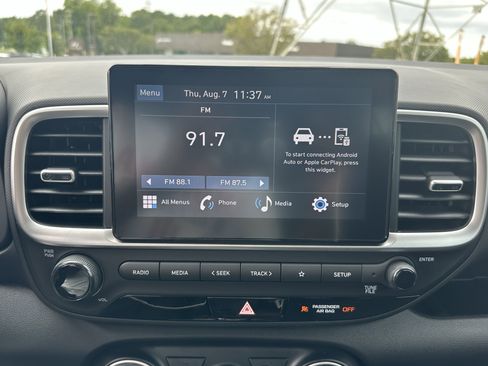 New 2025 Hyundai Venue SE image 29