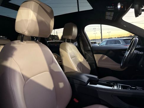 Used 2020 Jaguar F-PACE Premium image 38