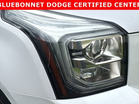 Used 2019 GMC Yukon XL Denali w/ Denali Ultimate Package AWD/4WD image 10