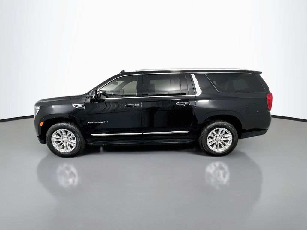 Certified 2023 GMC Yukon XL SLT w/ SLT Luxury Package AWD/4WD image 4