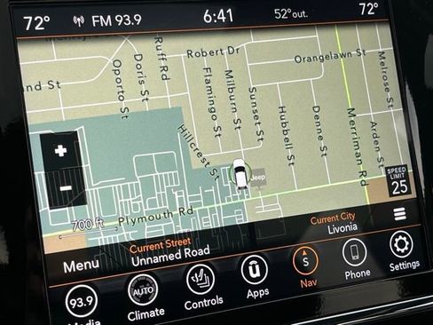 Used 2022 Jeep Grand Cherokee Limited image 14