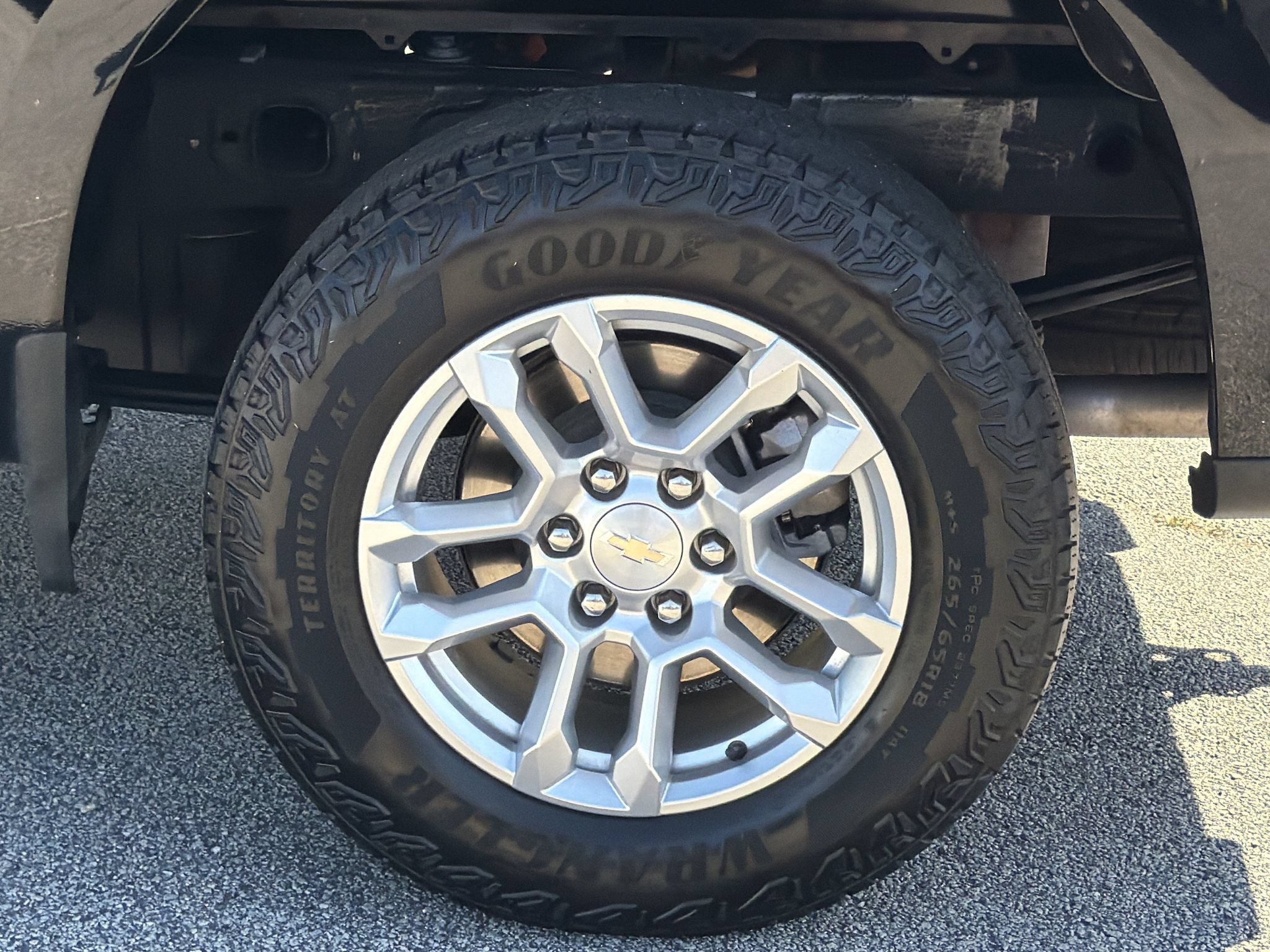 Used 2023 Chevrolet Silverado 1500 LT w/ Z71 Off-Road Package AWD/4WD image 28