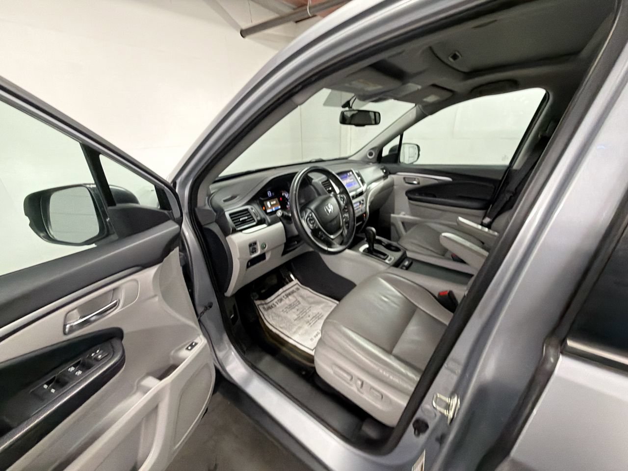 Used 2017 Honda Pilot EX-L image 10