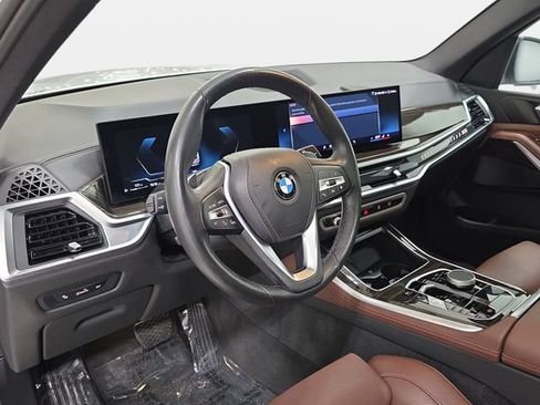 Certified 2024 BMW X5 xDrive40i w/ Parking Assistance Package AWD/4WD image 13