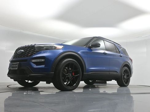 Used 2020 Ford Explorer ST w/ ST Street Pack image 47