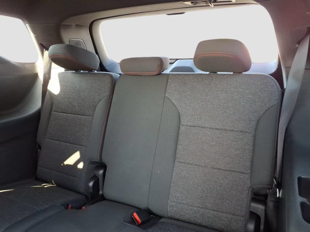 Used 2024 Chevrolet Traverse Z71 w/ Enhanced Driving Package AWD/4WD image 12