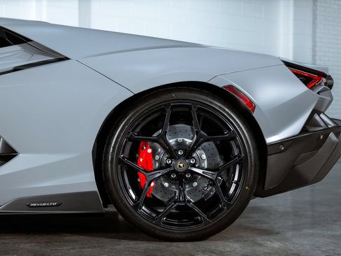 Used 2024 Lamborghini Revuelto AWD/4WD image 22