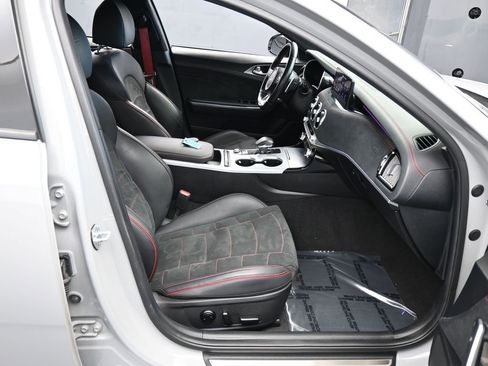 Used 2023 Kia Stinger GT2 w/ Option Group 015 image 43