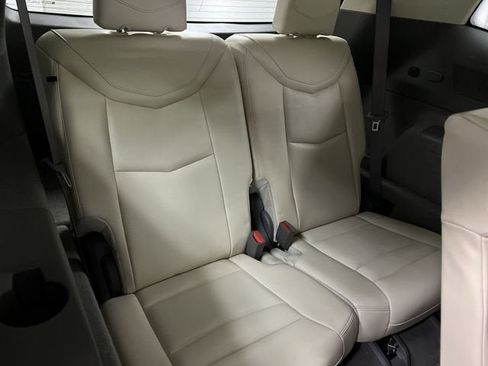 Certified 2020 Cadillac XT6 Premium Luxury image 28