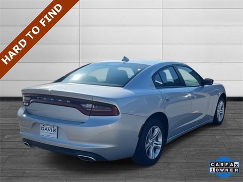 Used 2023 Dodge Charger SXT image 3
