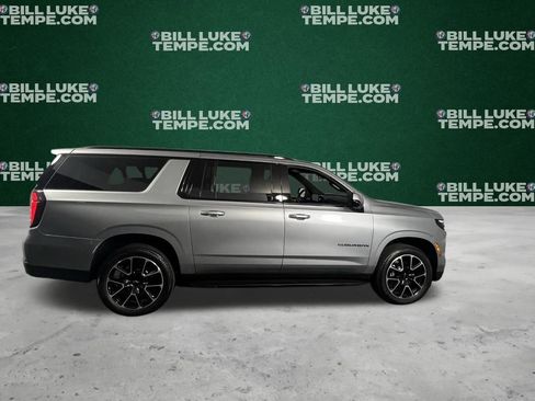 Used 2025 Chevrolet Suburban RST image 5