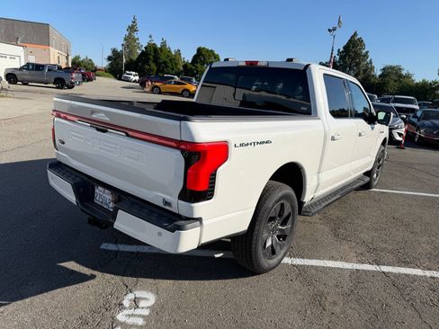 Used 2022 Ford F150 Lightning Lariat AWD/4WD image 5