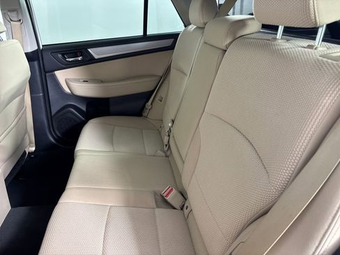Used 2017 Subaru Outback 2.5i Premium image 30