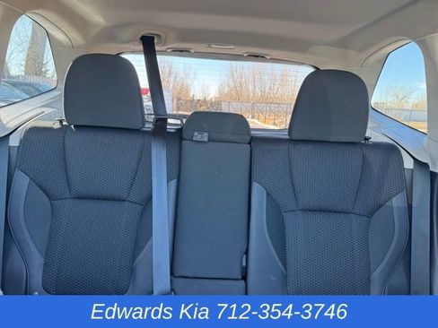 Used 2024 Subaru Forester Premium image 32