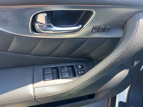 Used 2010 INFINITI FX35 AWD w/ Premium Pkg image 20