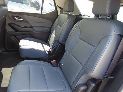 Used 2019 Chevrolet Traverse LT AWD/4WD image 18